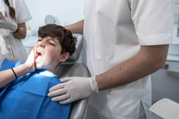 Emergency Gum Pain Relief in IA